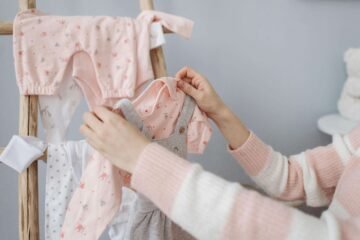 how to wash baby clothes